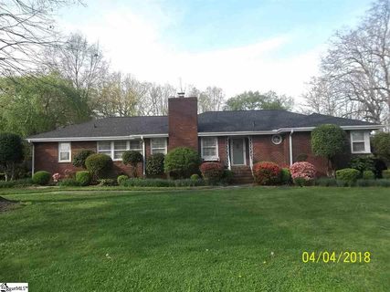 17 Briarwood Boulevard