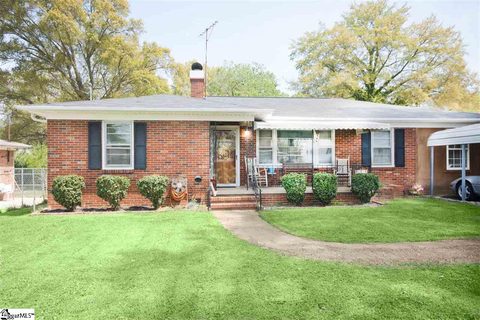 15 Brownwood Drive