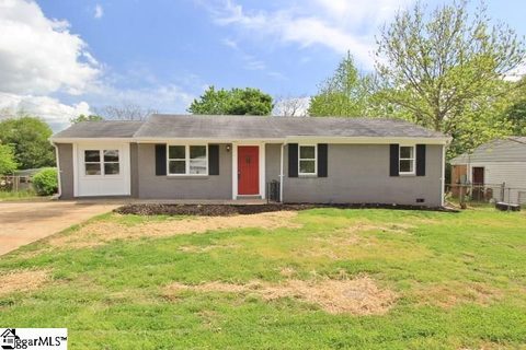 207 Blossom Drive sold home in Kennedy Park, Greenville, SC