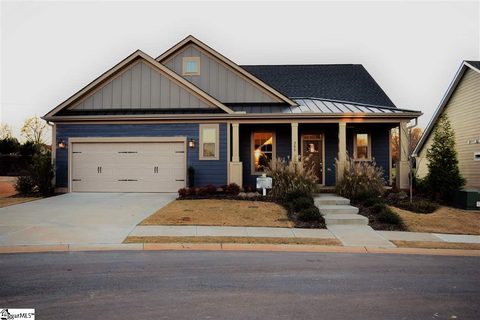 208 Red Leaf Lane
