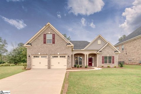 204 Crestgate Way