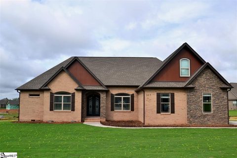 317 La Novia Court