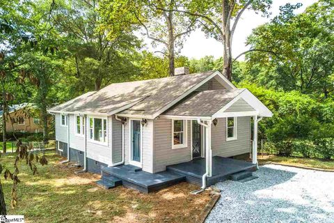 305 Love Drive sold home in Love Estates, Travelers Rest, SC