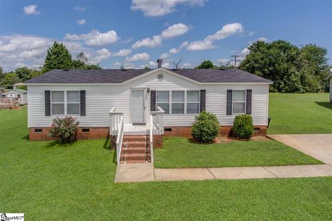 3 Farm Dell Court sold manufactured home in Oak Wind Estates, Greer, SC