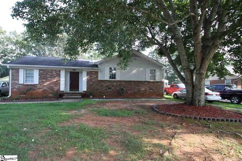 18 Berea Forest Circle sold home in Berea Forest, Greenville, SC