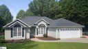 206 Stone River Way sold home in Taylors, SC