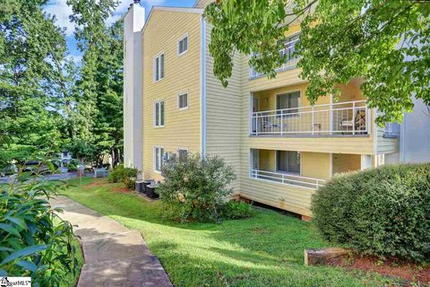 1101 Northlake Drive