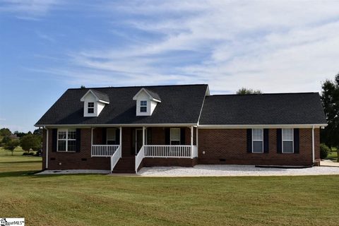 642 Circle Drive sold home in Heatherwood, Woodruff, SC
