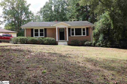 137 Woodland Drive