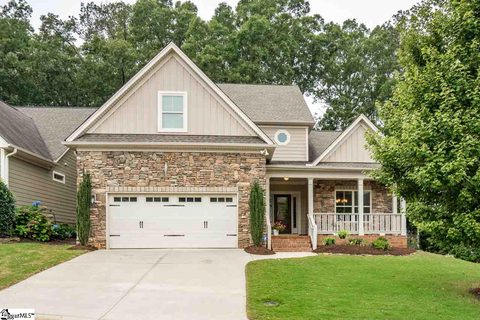 4 Wiscasset Way