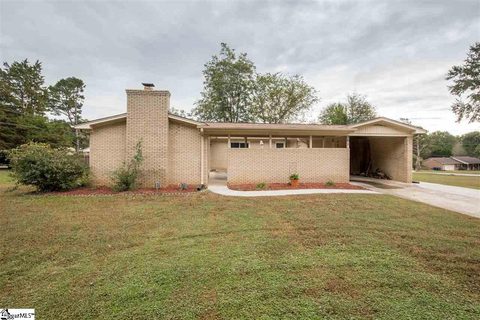 201 Eastview Drive sold home in Eastview Heights, Simpsonville, SC