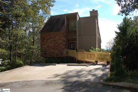 18 Persimmon Lane sold home in Altamont Forest, Greenville, SC