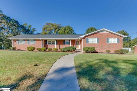 200 Joan Drive sold home in Botany Park, Easley, SC