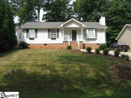 11 E Castle Drive