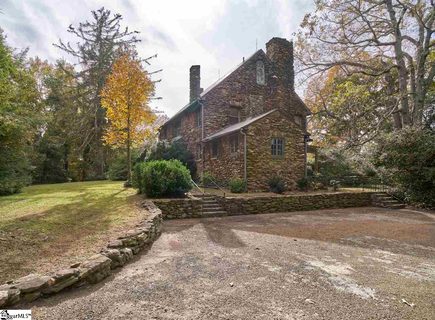 220 Lake Circle Drive