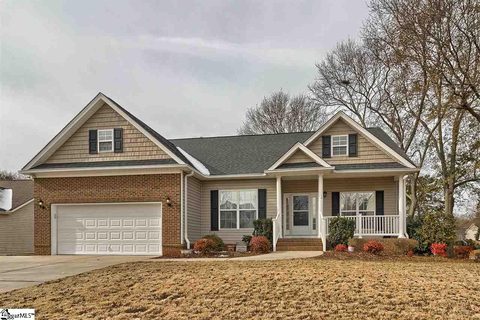 4 Cranston Court sold home in Lennox Lake, Simpsonville, SC