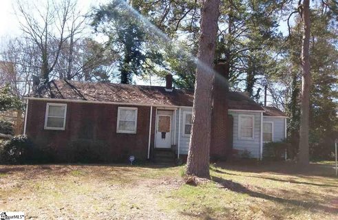 32 Waters Avenue sold home in Pickwick Heights, Greenville, SC