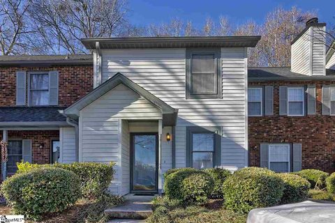 105 Summer Woods Drive