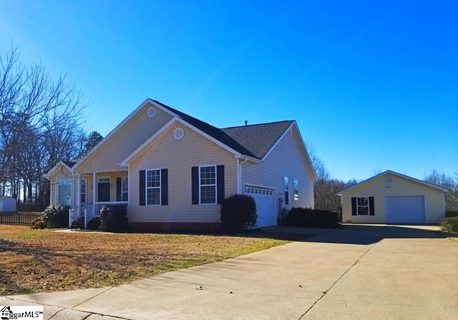 9 Rustcraft Drive
