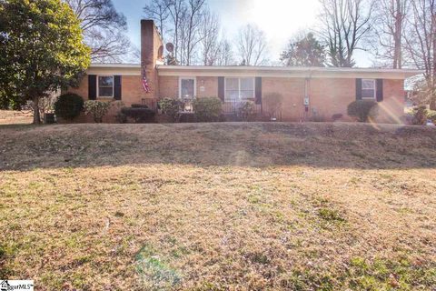 27 Tanglewood Drive