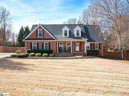 319 Winding Oak Drive sold home in Forest Creek, Woodruff, SC