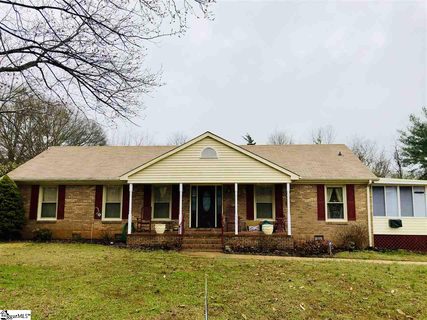 105 Meadowood Drive sold home in Meadow Wood, Mauldin, SC