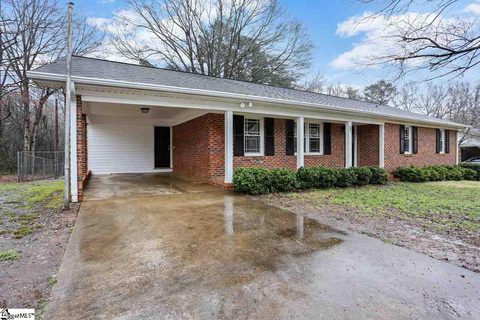 10 Earline Drive
