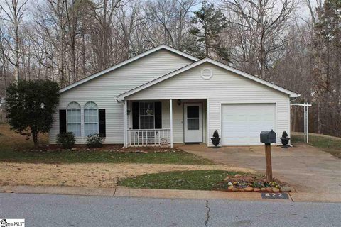 422 Maplewood Circle
