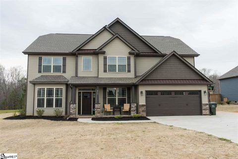 413 Golden Amber Lane