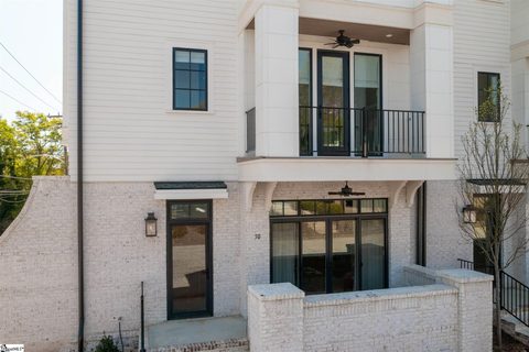50 Claussen Avenue