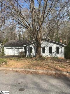 18 E Indian Trail