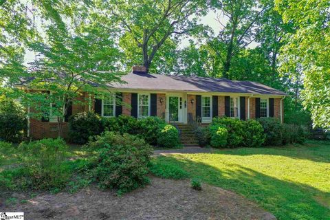 214 Crestwood Drive