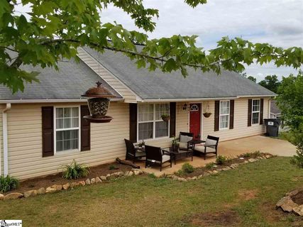 111 Blackbird Lane