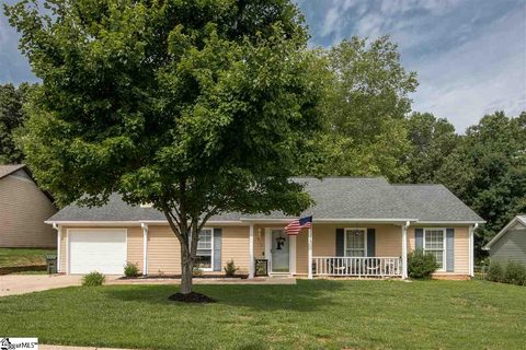 216 Weaver Lane sold home in Wedgefield, Simpsonville, SC