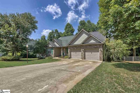 104 Flat Tail Way sold home in Beaver Crossing, Greer, SC