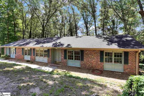 33 Weehawken Circle sold home in Weehawken Hills, Taylors, SC