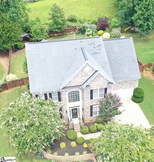 200 Woodland Creek Way