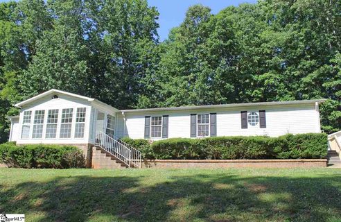 33 E Castle Drive
