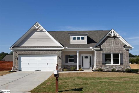 205 Graceview West
