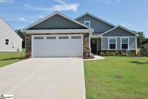 107 Fairmeadow Way
