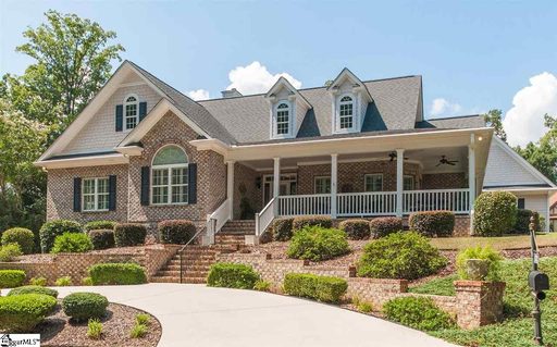 322 Avenue Of Oaks