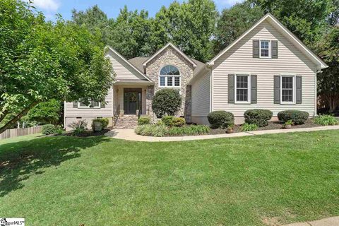 335 Half Rock Circle