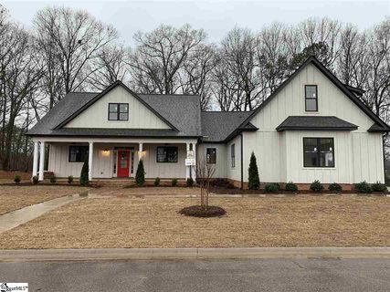 121 Fairoaks Drive sold home in Wyatts Grant, Williamston, SC