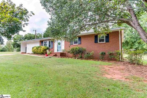 121 Pecan Drive