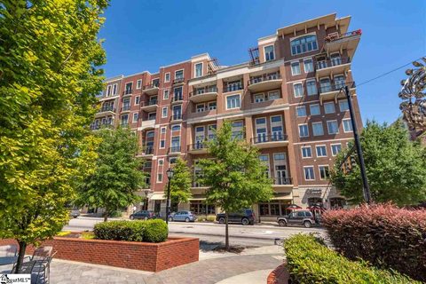 111 E Mcbee Avenue #208 sold condo in The Bookends, Greenville, SC