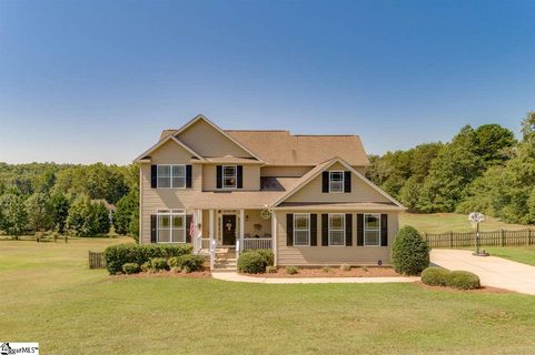 2 Paris Road sold home in Waters Edge, Taylors, SC
