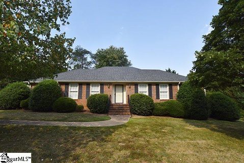 102 Fox Run Circle