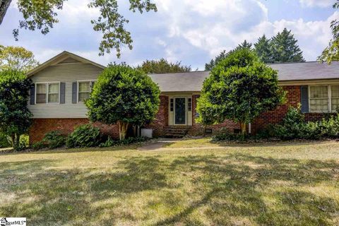 8 W Red Fox Trail