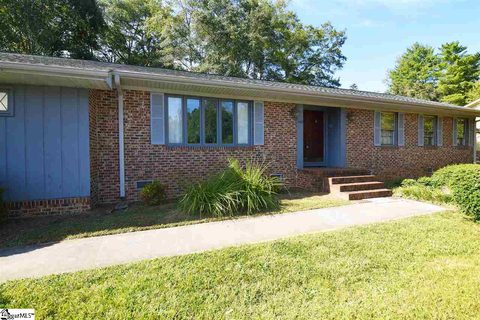 402 Eastcliffe Way