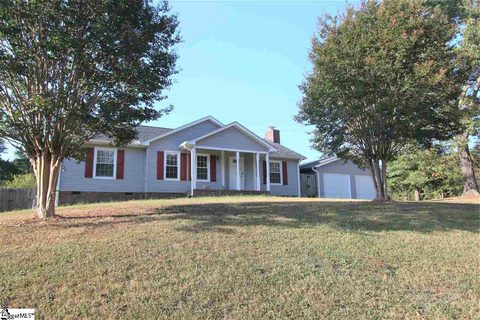 2 Crowndale Drive